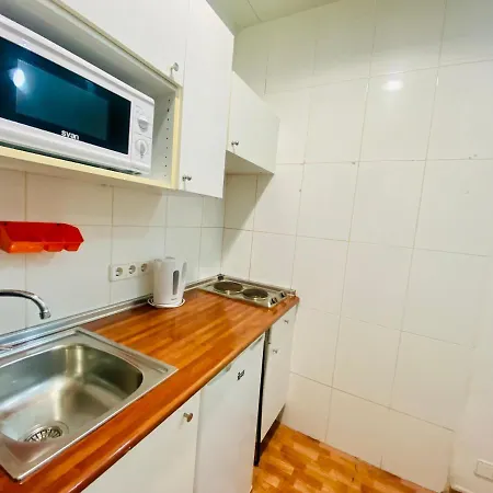 01 Apartamento 2 ,3 *